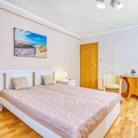 Muszelka Przy Morzu * 야스타르니아