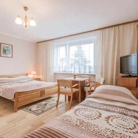 Muszelka Przy Morzu * 야스타르니아