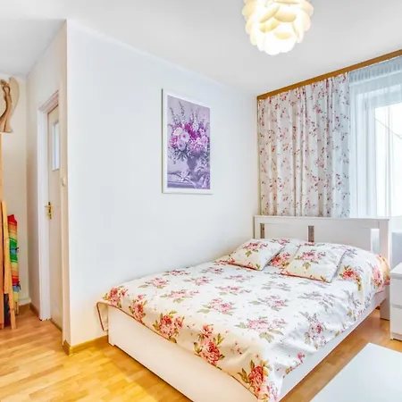 홈스테이 Muszelka Przy Morzu 야스타르니아