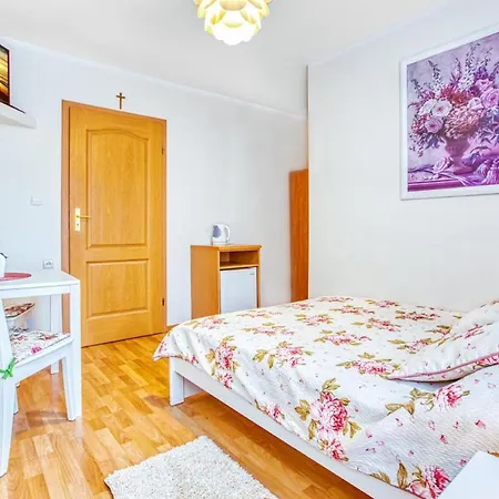 홈스테이 Muszelka Przy Morzu 야스타르니아