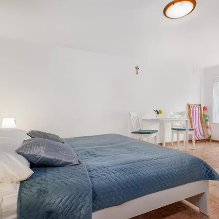 Muszelka Przy Morzu 야스타르니아